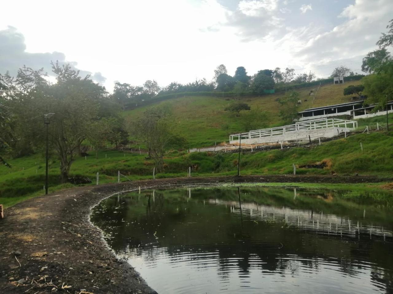 Vila Casa Campestre Buga Parcelacion Paraiso De Sonsito Exteriér fotografie